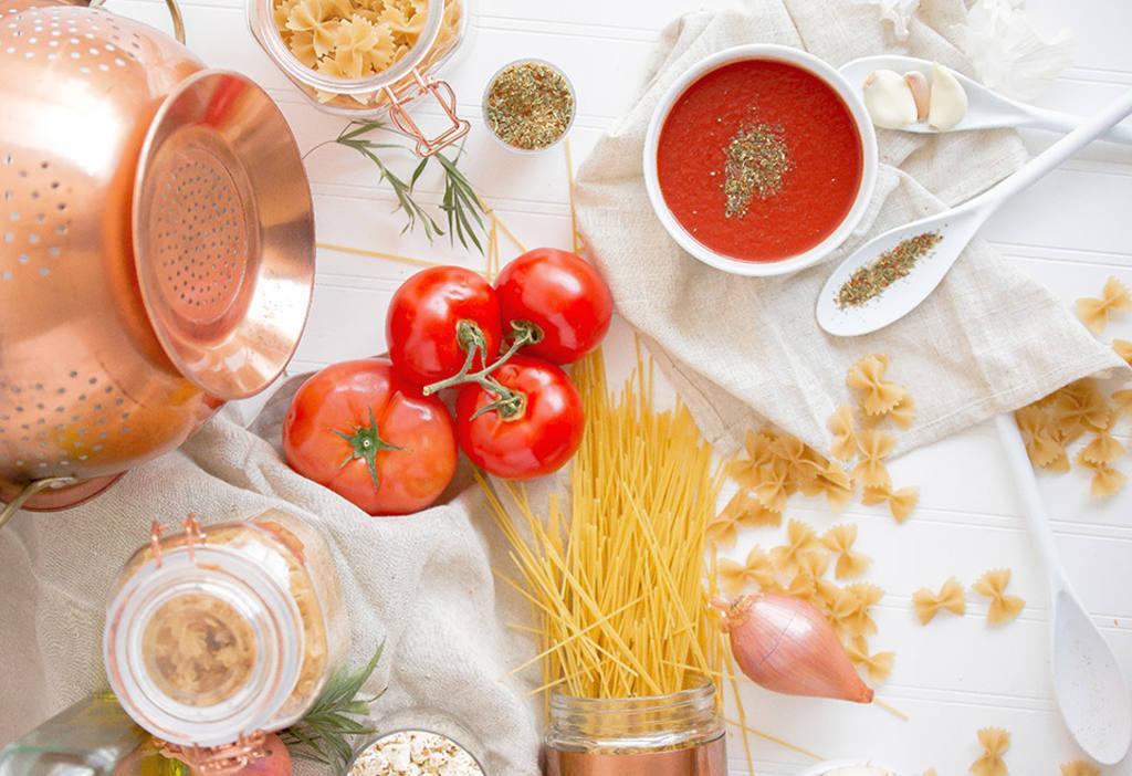 10 salsas imprescindibles para cocinar la pasta como en Italia