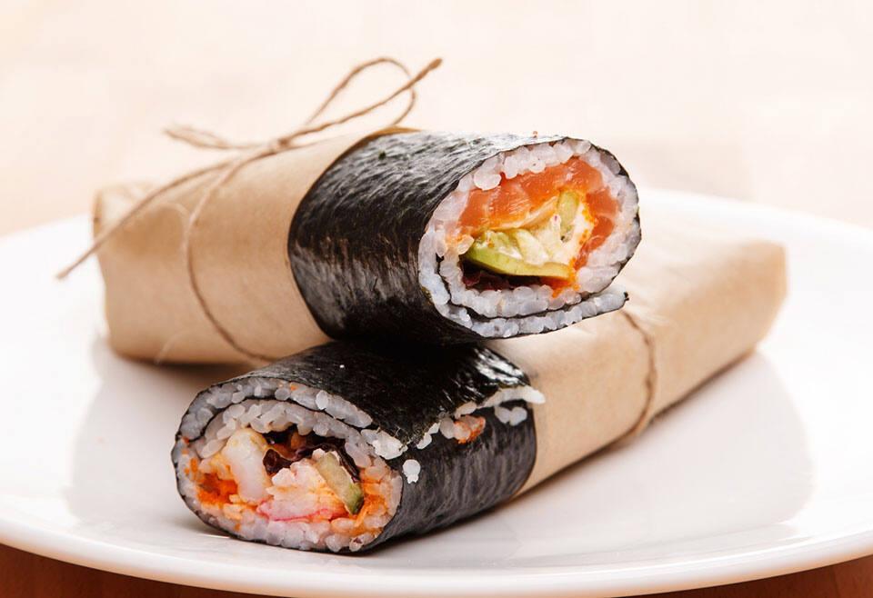 Sushi burritos: aprende a preparar los rollitos de moda